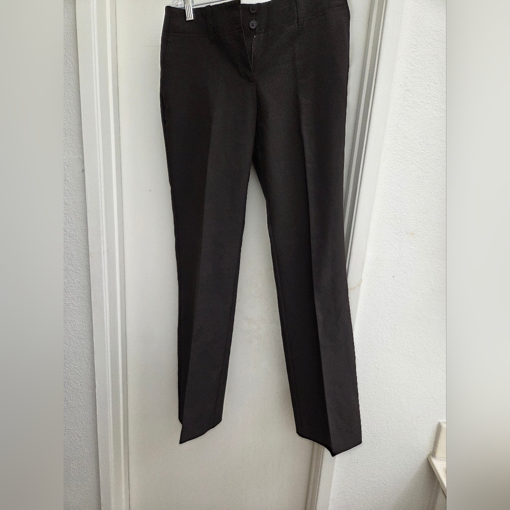 New York And Company Classic Women's Stretch Dress Pants in Dark Brown